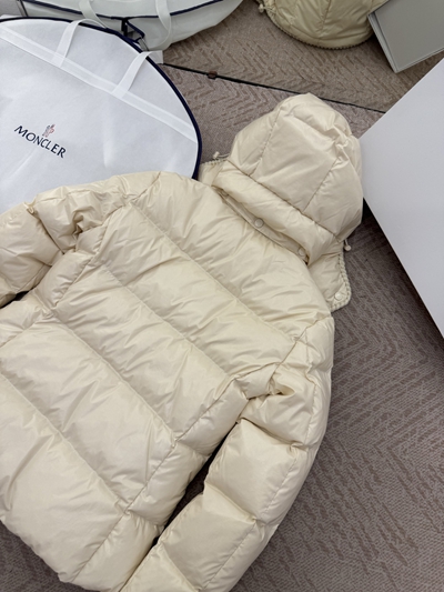 ハイクオリティダウンジャケット全体デザイン